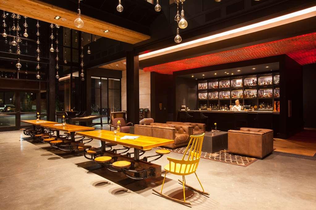 The George, By Valencia Hotel Collection College Station Restauracja zdjęcie